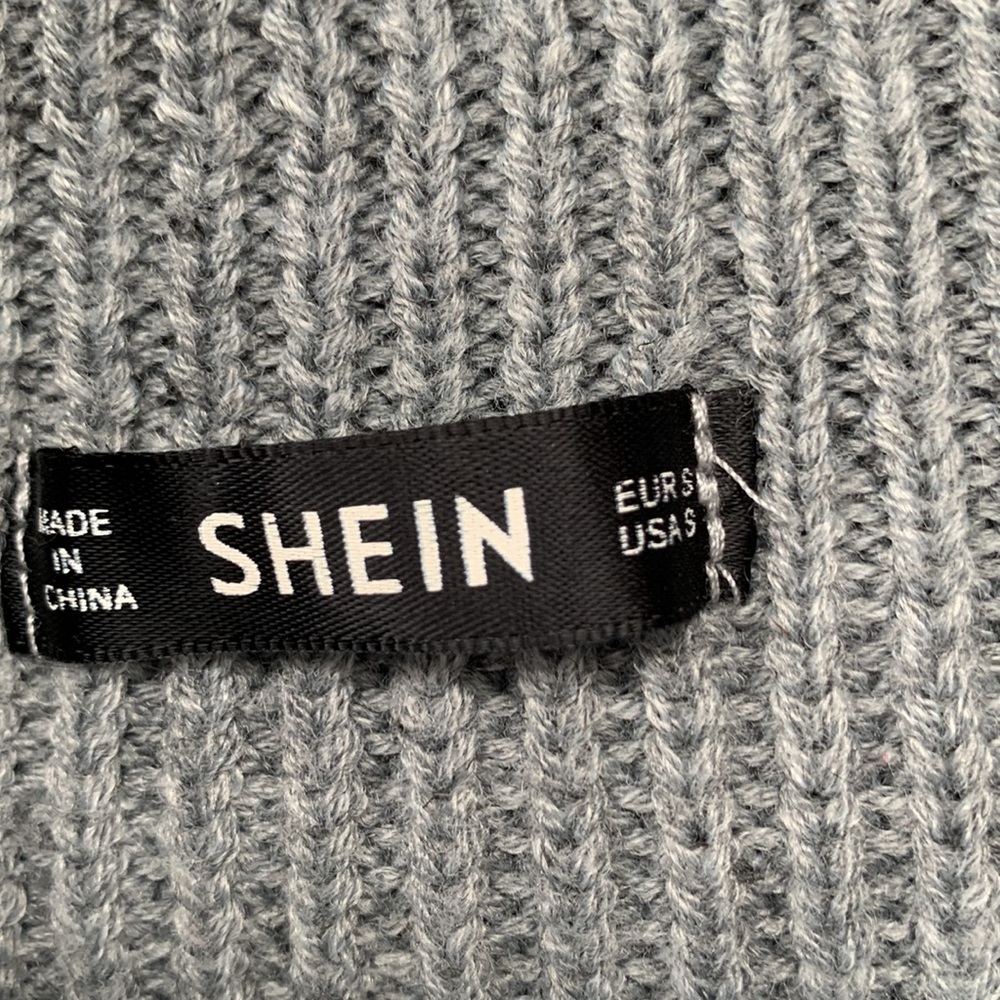 SHEIN Mock Neck Cropped Sweater - Picture 3 of 6
